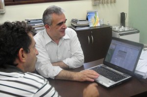 Jorge Cenci, presidente da Senior, realiza o sorteio