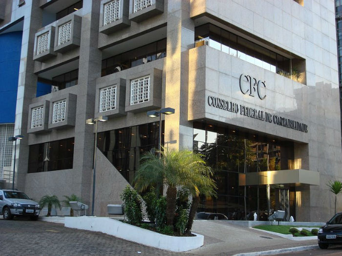 Senior discute e testa novas alterações do eSocial e do Reinf