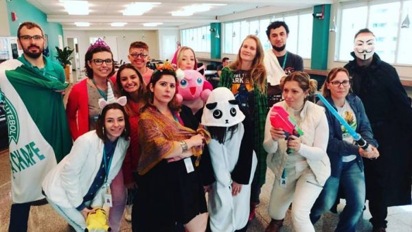 Colaboradores da Senior comemoram Dia do Orgulho Nerd