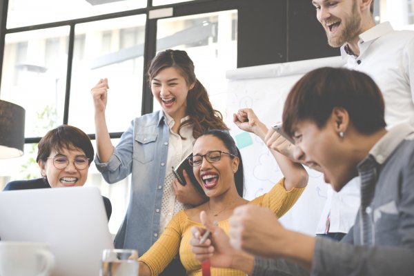 Senior potencializa engajamento e colaboração com Rede Social Corporativa