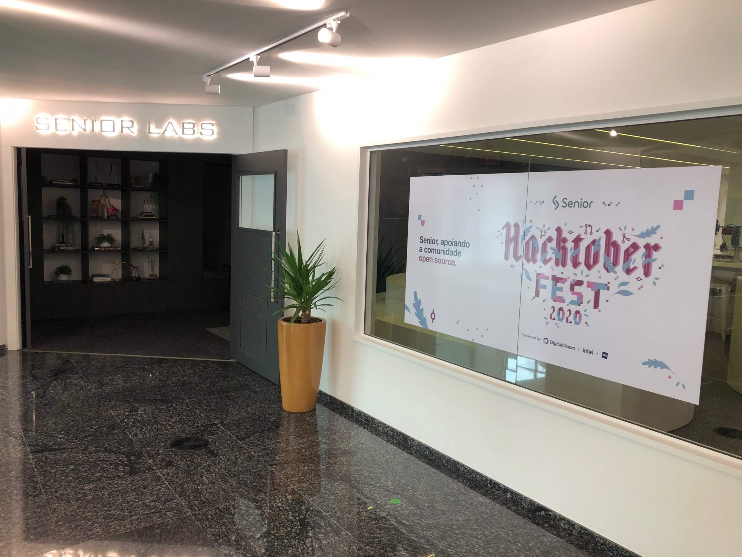 Hacktoberfest: Senior participa de evento global